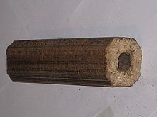 Твердотопливный брикет типа Pini&Kay из древесных опилок