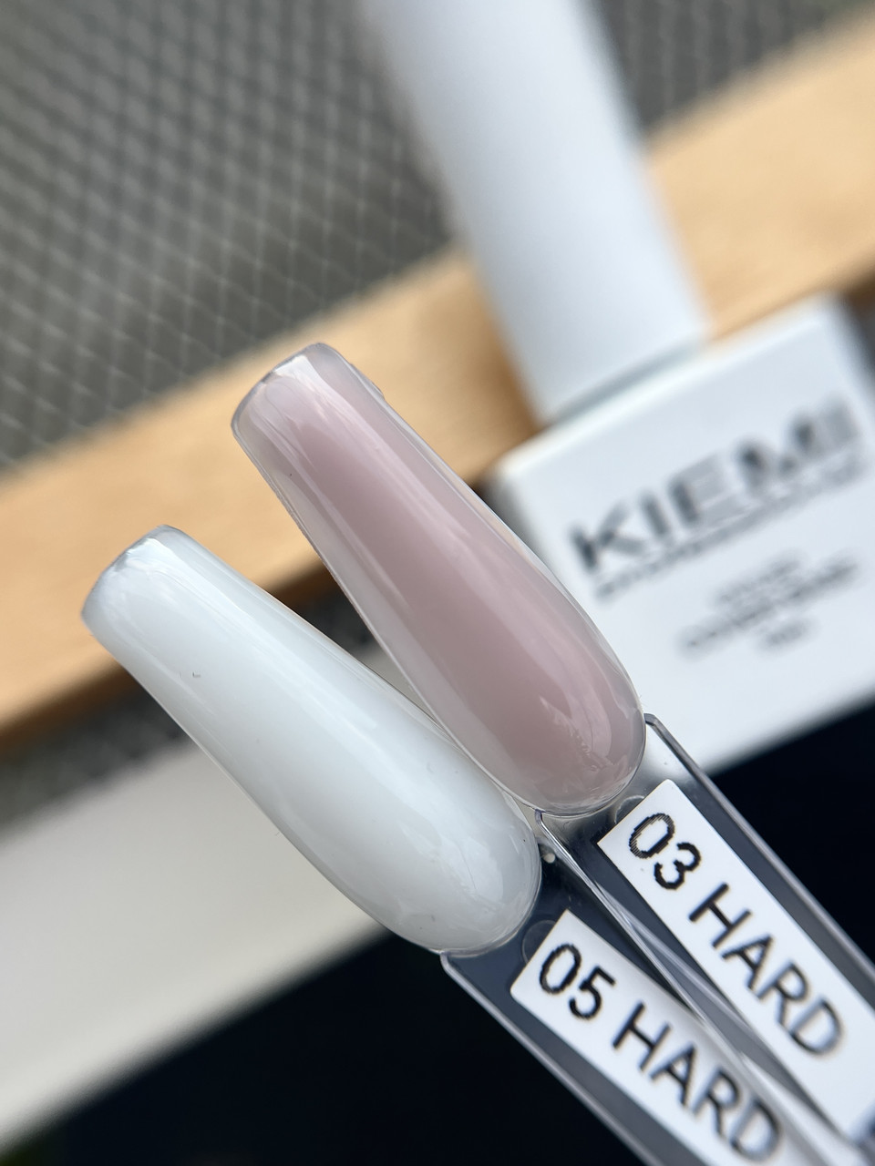 База каучуковая жесткая   «KIEMI” HARD 10ml