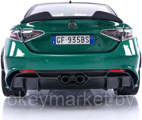 Металлическая машинка Bburago Alfa Romeo Giulia GTA, (1:18) , 18-11048 зеленый, фото 3