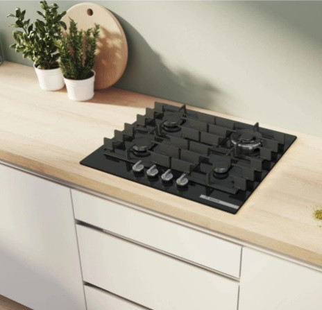 Газовая варочная панель Bosch PPH6A6I40O черное закаленное стекло Serie 6 конфорка WOK производство Германия