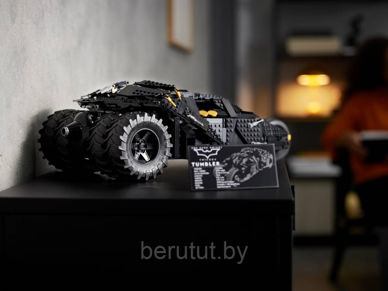 Конструктор Batman Бэтмобиль "Тумблер" 2049 деталей аналог Lego - фото 6 - id-p247923194