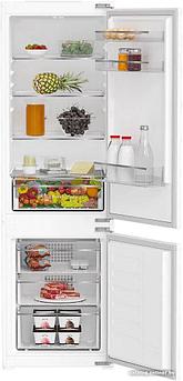 Холодильник Indesit IBD 18