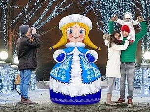 Надувная фигура Снегурочка стандарт 2.0, высота 2м., фото 2