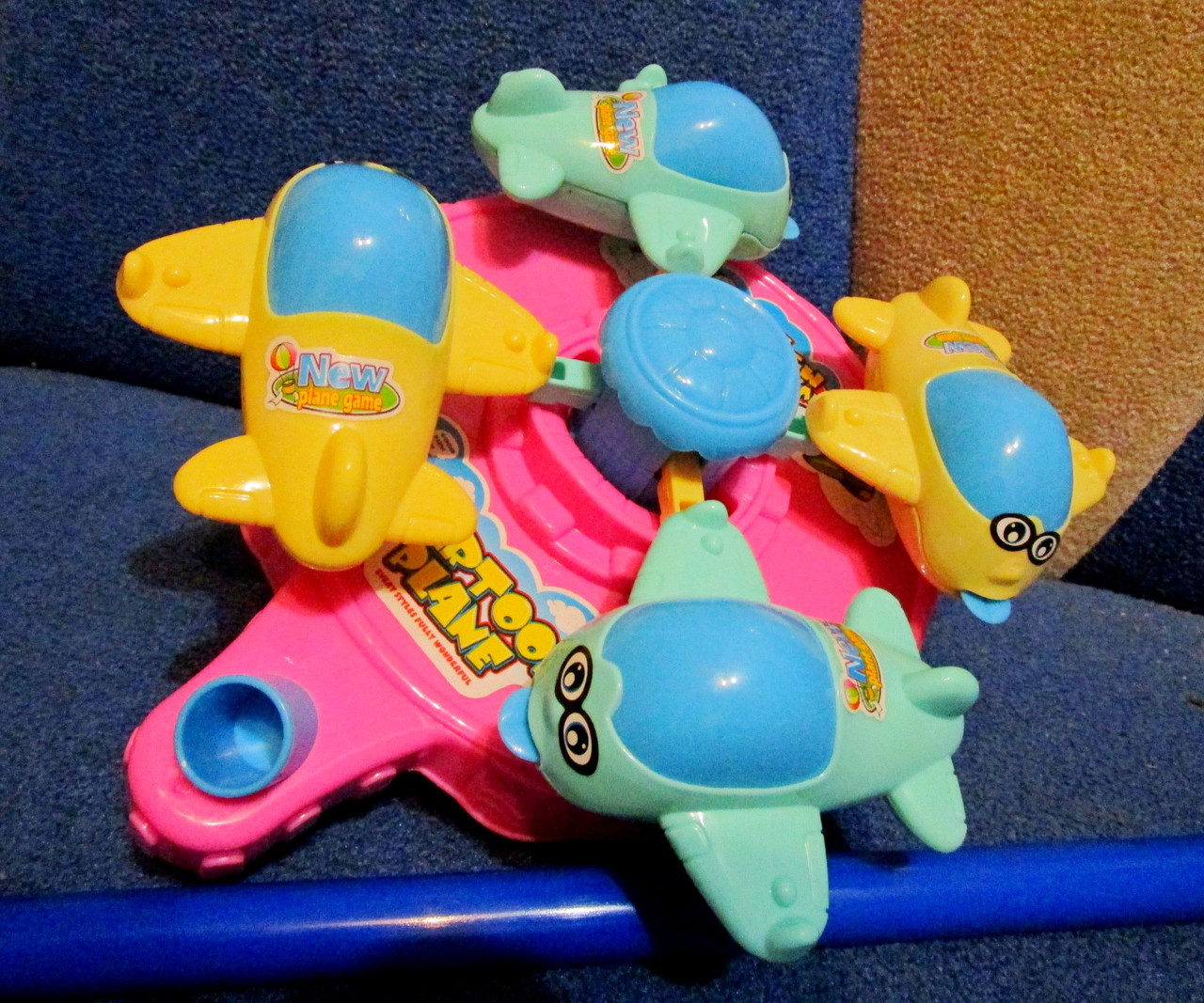 Детская игрушка-каталка самолетики муз. - фото 2 - id-p37256452