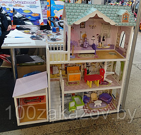 Игровой деревянный  домик для кукол. Домик  с гаражом. Кукольный домик для барби.
