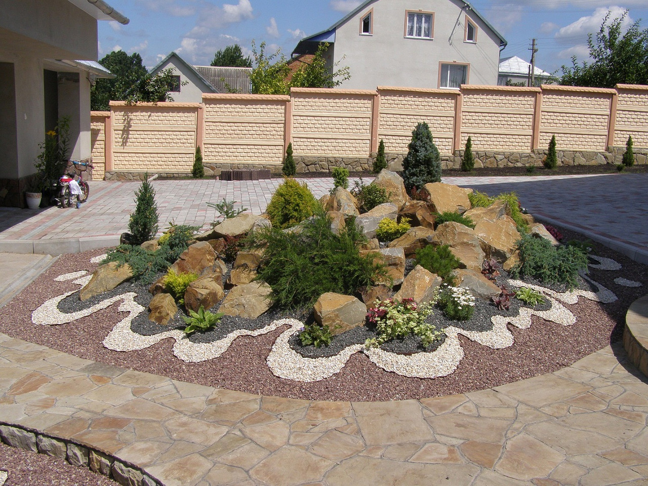 Альпийские горки из песчаника