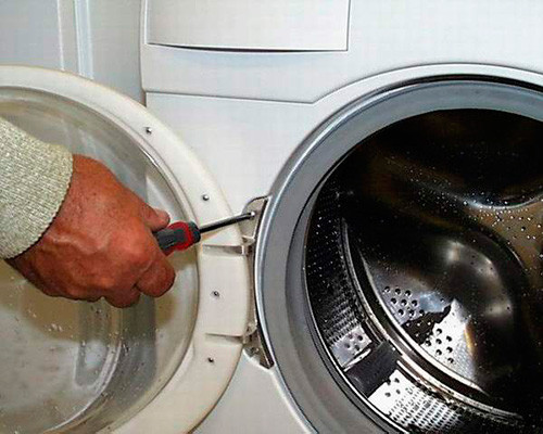 Как заменить ручку двери стиральной машины