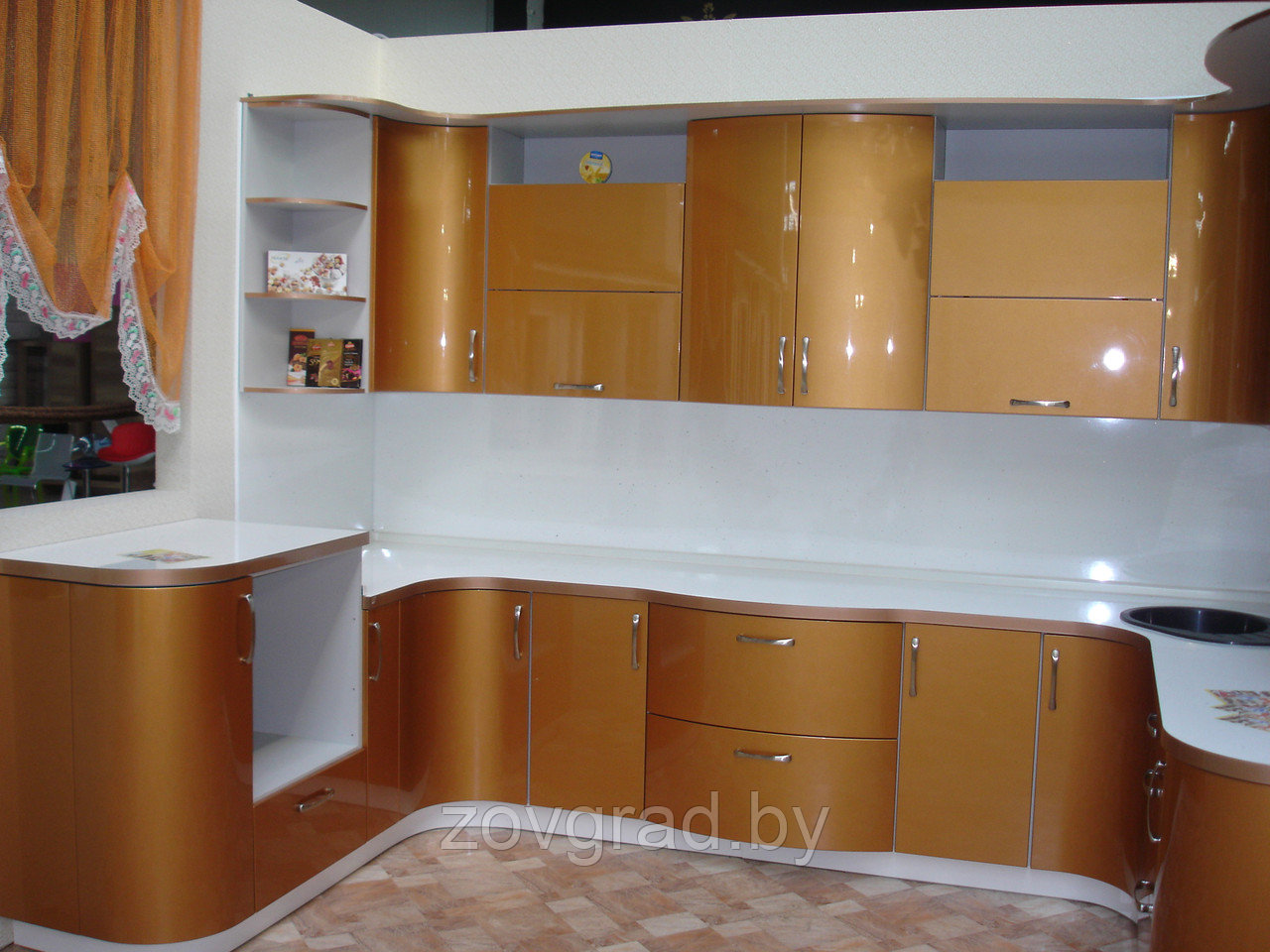 Кухня с фасадами крашенный МДФ (эмаль) глянец металлик - фото 4 - id-p55196047