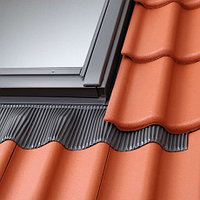 Водонепроницаемый оклад VELUX OPTIMA EDW для профилированных кровель 40415424 Водонепроницаемый оклад VELUX OPTIMA EDW для профилированных кровель