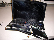 Сломался корпус ноутбука?