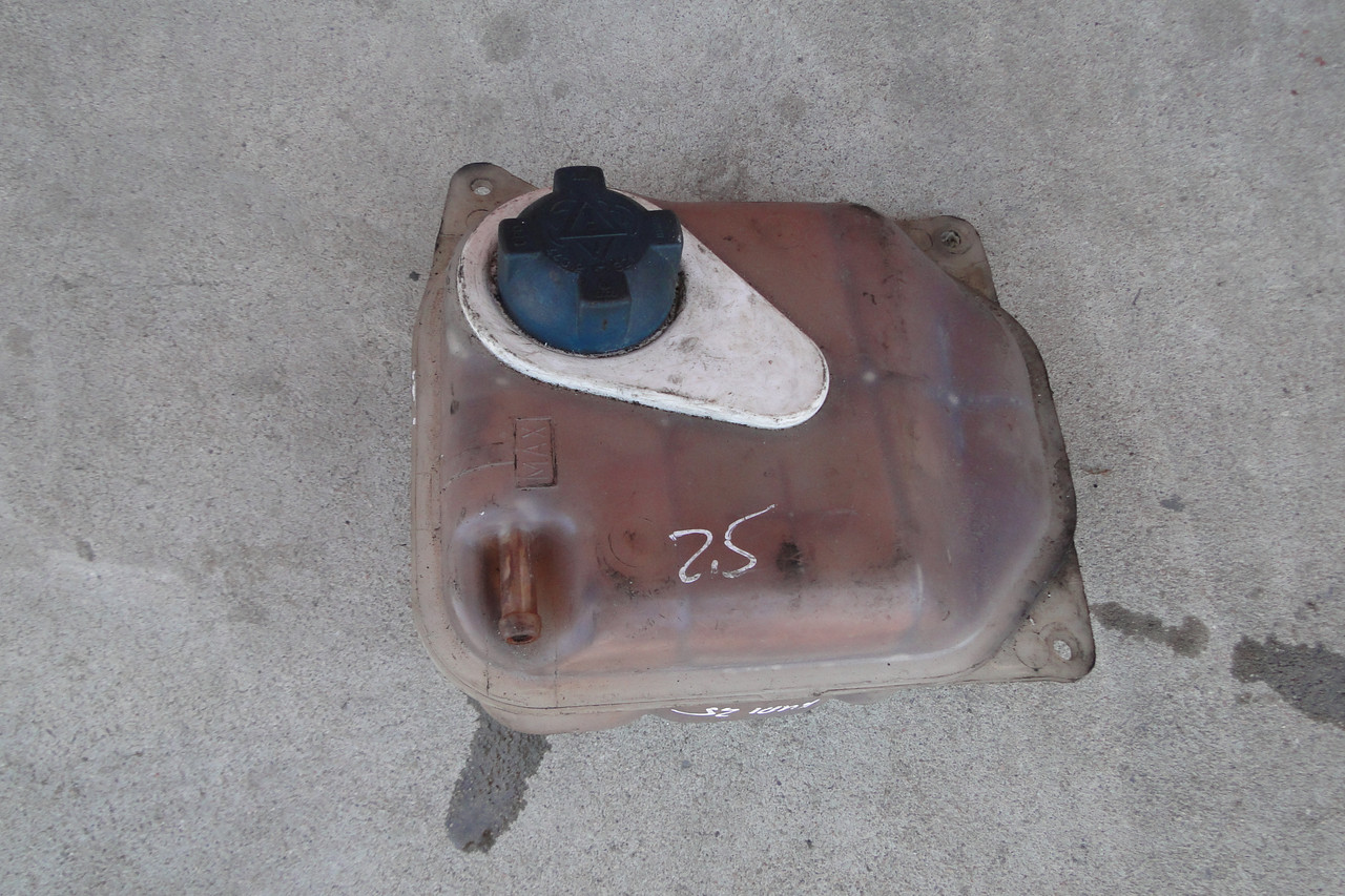 расширительный бачок ауди. Audi 80 расширительный бачок drive 2. 6. расширительный бачок ож ауди 100 с3. бачок расширительный ауди а8 6.