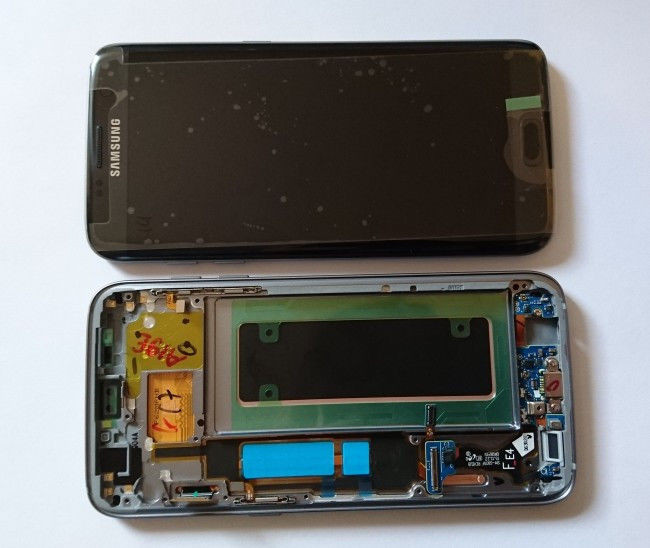 Замена дисплейного модуля в смартфоне Samsung Galaxy S7 Edge G935F (оригинал)