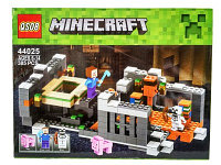 Конструктор Склеп Micro World Майнкрафт 385 детали (Minecraft 44025)