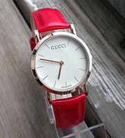 Женские часы Gucci (копии).Белые в золоте.