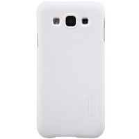 Пластиковый чехол с пленкой Nillkin Super Frosted Shield White для Samsung Galaxy E5