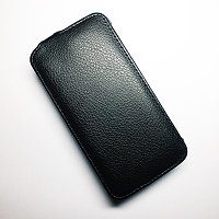 Кожаный чехол Armor Case Black для Philips Xenium W3568