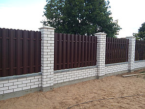 Забор из металлического штакетника (двухсторонний штакетник/двухсторонняя зашивка) высота 1,7м, фото 2