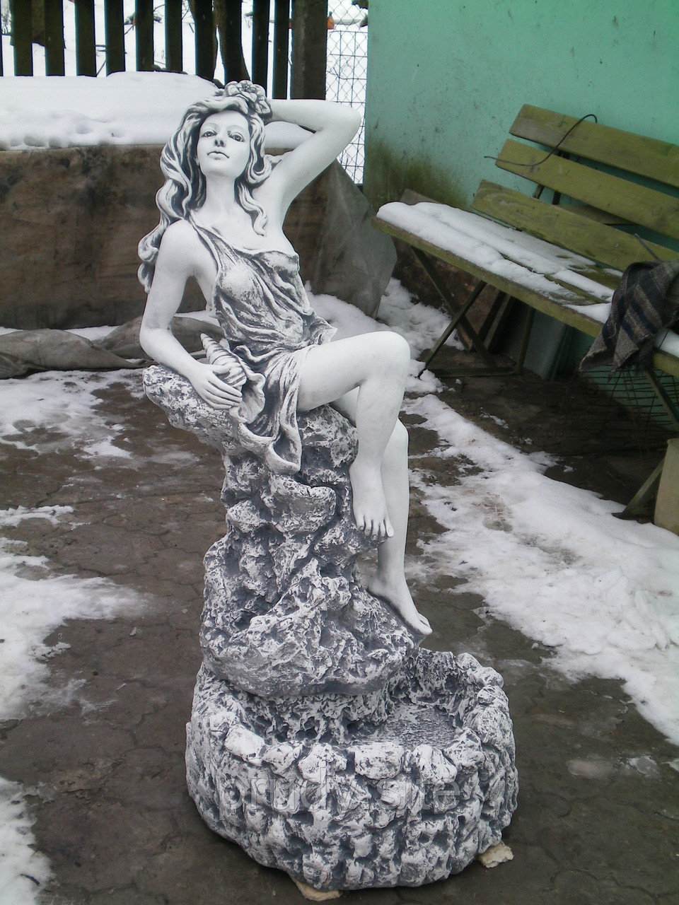 Скульптурный фонтан "Девушка на камне" - фото 2 - id-p50128945