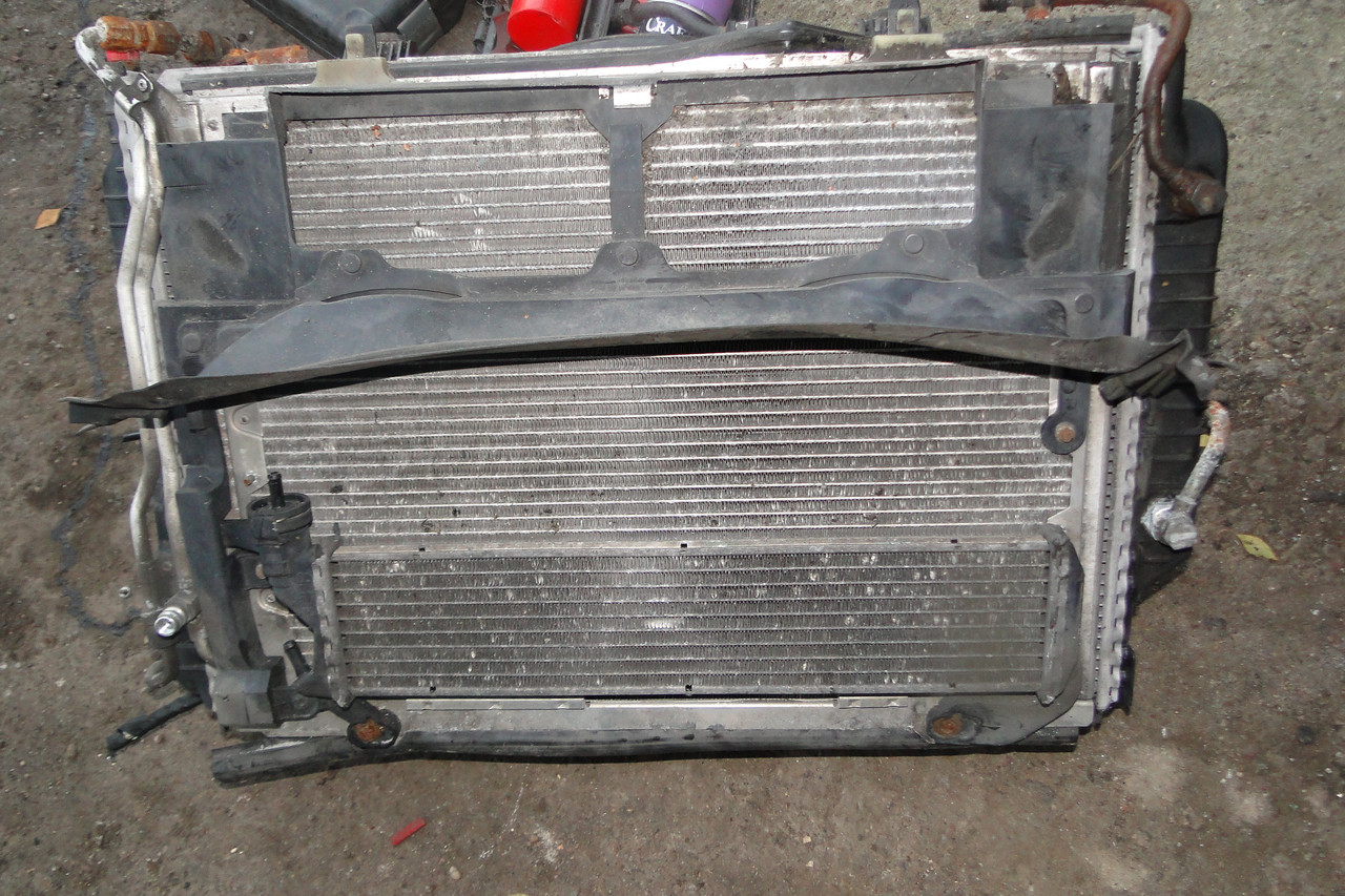 Рамка радиатора к Мерседес Е класс, кузов W210, 2.2 дизель, 1998 год