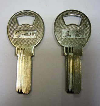 Заготовка для ключей SANJIN металл 3 паза (22,6*9*2мм)