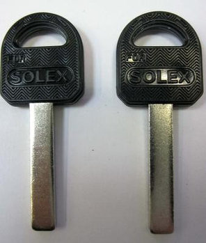 Ключ Solex квадрат пластик цветные