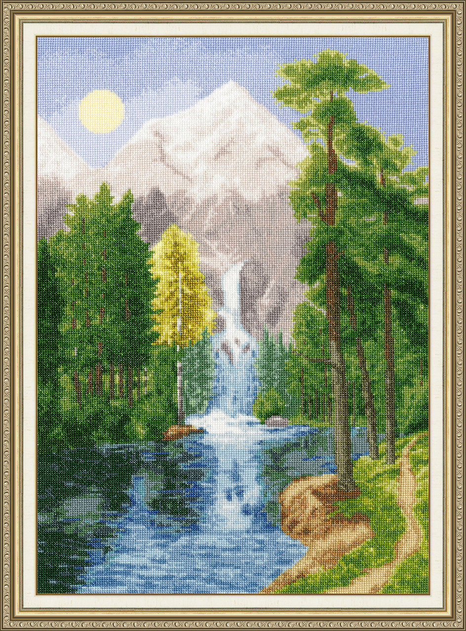 Набор для вышивания крестом «Водопад в горах».