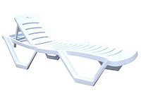 HZ-140 Пластиковый лежак CAPISSI SUN BED (белый)