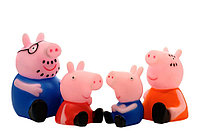 Набор игрушек Свинка Пеппа - Peppa & Family (sitting) 4 фигур