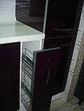 Прямая (линейная) кухня с комбинированными фасадами из пластика с эффектом 3-д и акриловым пластиком, фото 7