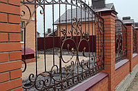 Забор металлический с коваными завитками модель 145