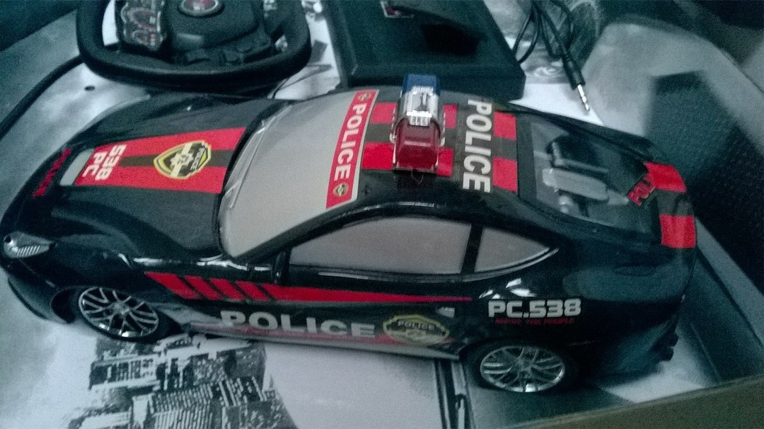 Машина Полиция р/у с рулем и педалями Luxury Model Car 1:16 на аккумуляторах - фото 2 - id-p54363325