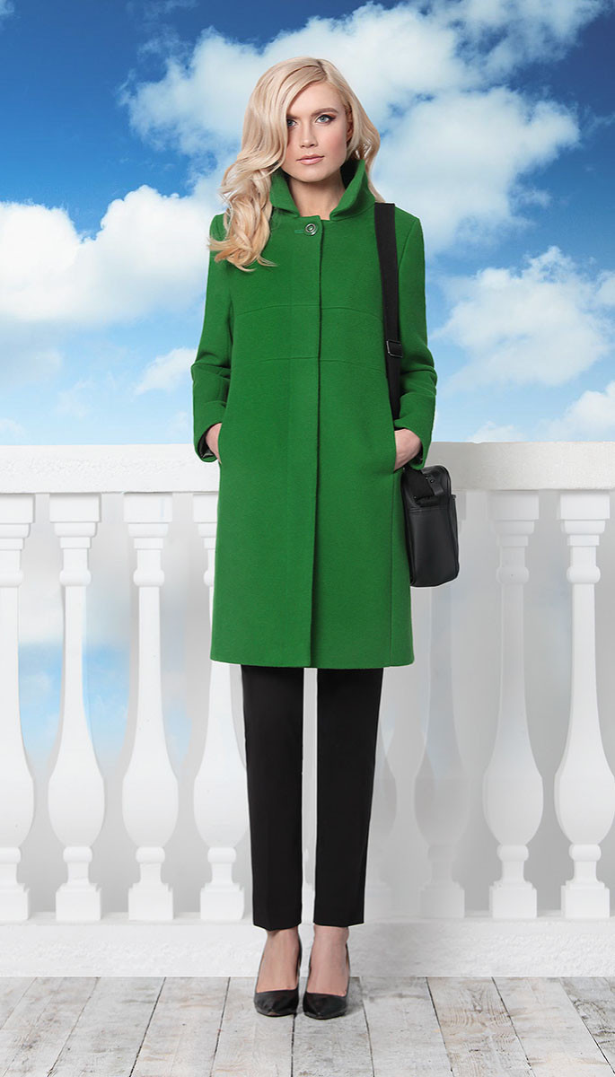 Зеленое пальто купить. Зелёное пальто женские. Пальто салатовое женское. Зеленое длинное пальто. Пальто демисезонное зеленое.