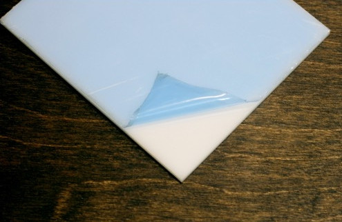 Акриловое стекло (оргстекло) 4мм. Цвет — молочный (белый)