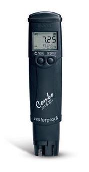 PH-метр/кондуктометр/термометр карманный водонепроницаемый HI 98129 COMBO (pH/EC/TDS/T)