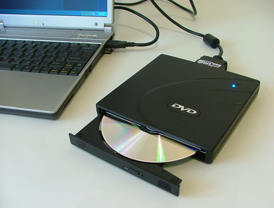 Сд для ноутбука. Внешний СД двд привод. Внешний CD/DVD привод ASUS. USB внешний CD RW привод Acer 2000г..