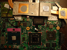 111016-HP_Compaq_6830S