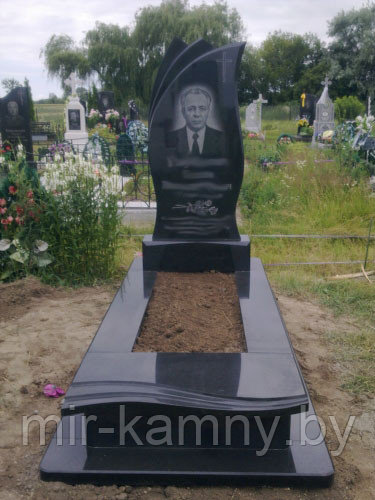 Памятник и надгробие одиночное из Карельского гранита