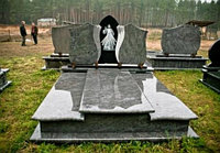 Памятники и надгробие для двойного захоронения