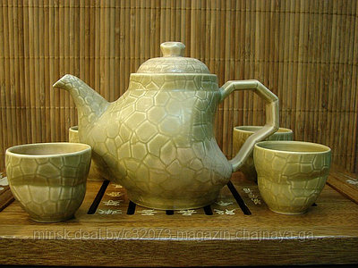 Чайники из исинской глины.