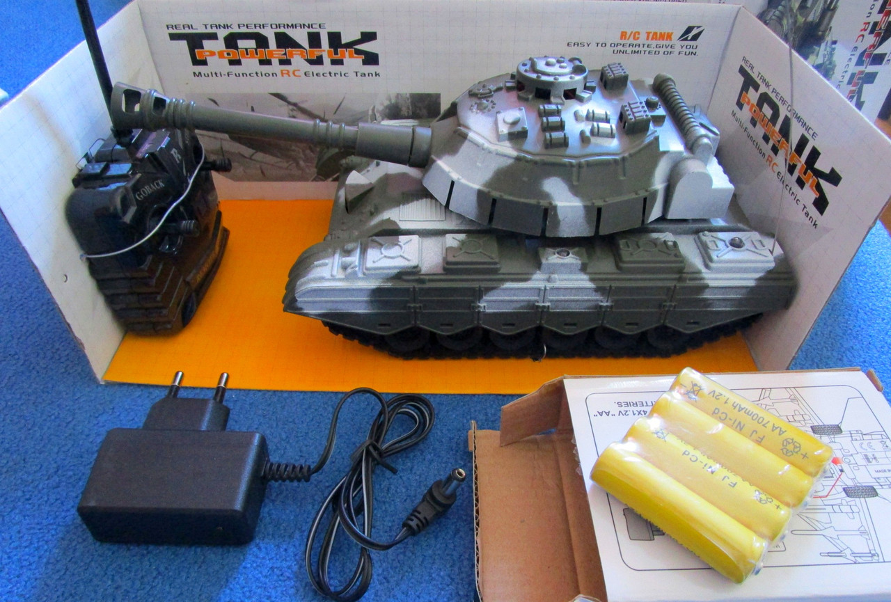 Радиоуправляемый Детский боевой танк (аккум.+свет) - фото 1 - id-p58471992