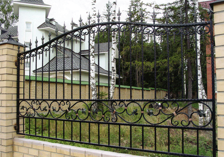Забор кованый металлический для дома под ключ.