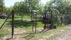 Забор из оцинкованной сетки-рабица высотой 1,8 м  7