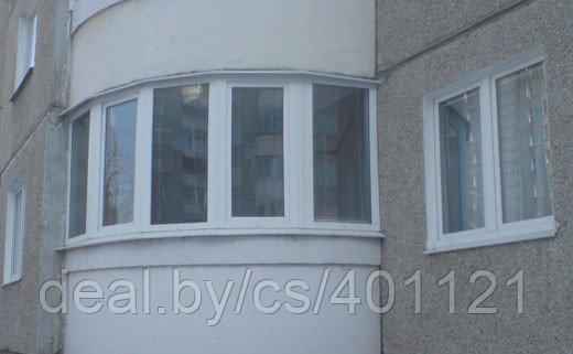 Полукруглая балконная рама из ПВХ 3500*1550