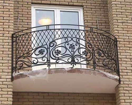 Перила для балкона с коваными элементами под ключ. Элитные. - фото 1 - id-p59989369