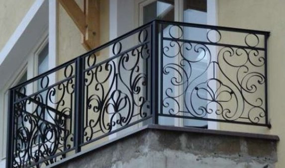 Кованый балкон из металла. Собственное производство. - фото 1 - id-p59989661