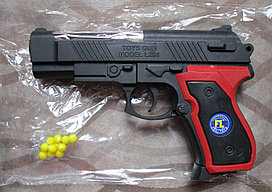 Детский пластмассовый пистолет на пульках ( шариках )