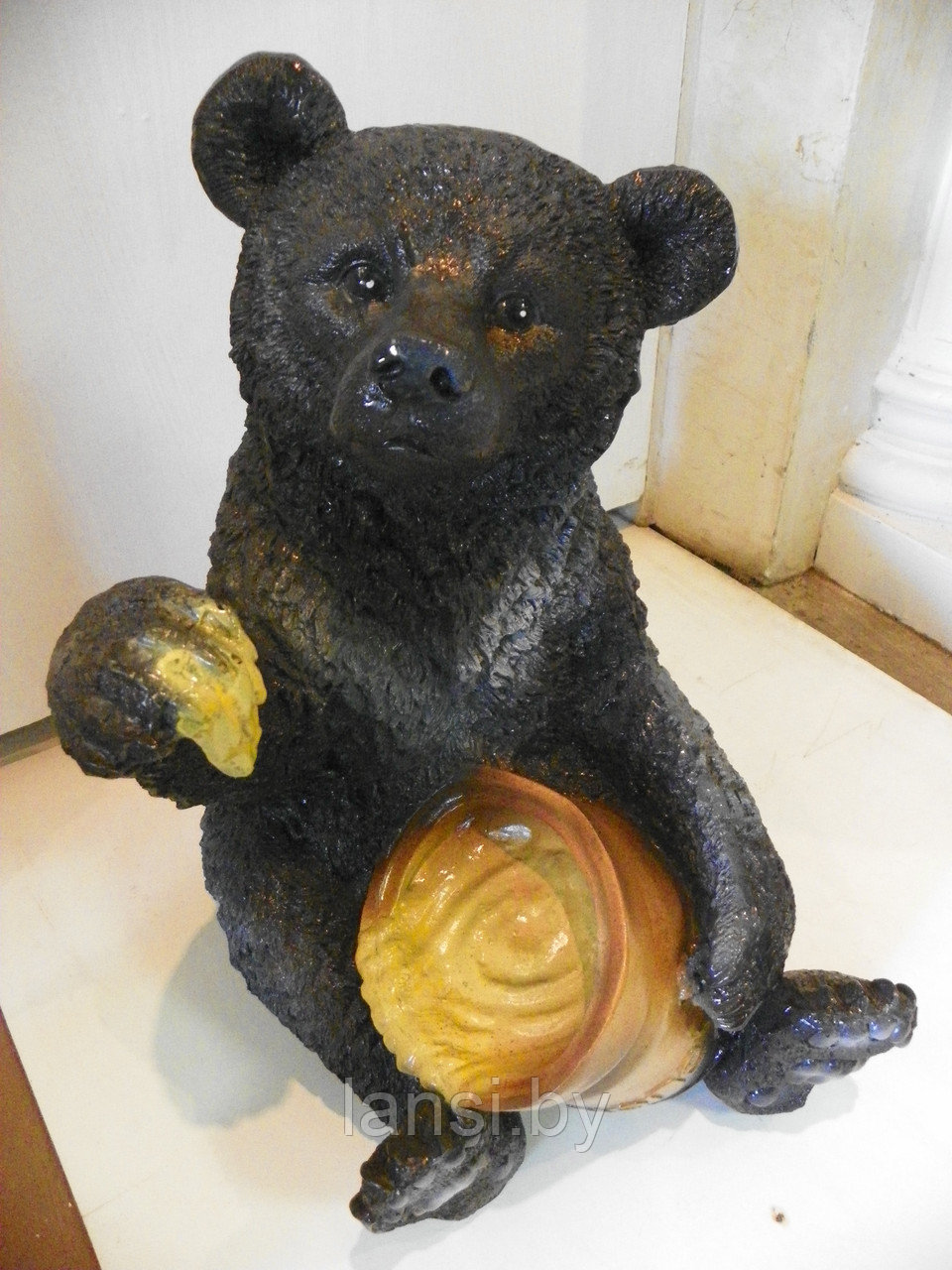 Фигурка "Медведь с мёдом"