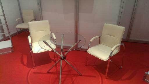 Прокат и Аренда офисных белых стульев Экокожа - фото 1 - id-p61439446