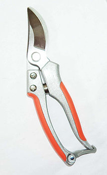 Секатор садовый Bradas KT-V5