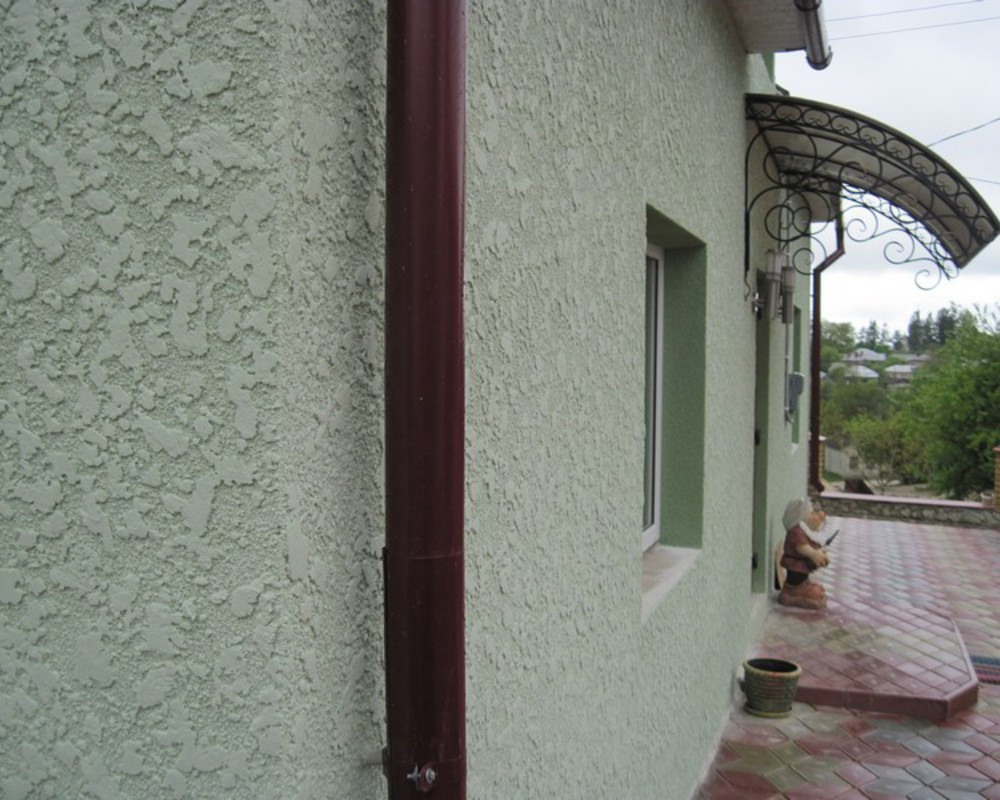 Отделка фасада дома штукатуркой, фото 1